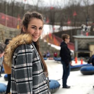 Meet your Posher, Anna